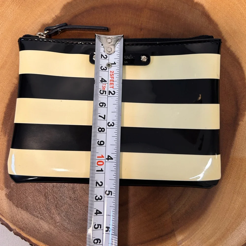 Kate Spade Lolly Penn Valley Patent Striped Mini Pouch Wallet &‎ 3 New Socks